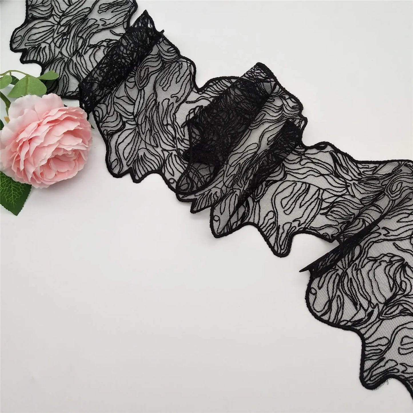 Либослар учун тикилган дантелли безакли юқори сифатли қора гипур кимёвий тўрли дантелли трим Нафис кашта тикиш техникаси