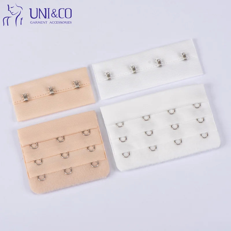 Ички кийим аксессуари — орқа томони юмшоқ қилиб ишланган ички кийим учун илгак ва қулф (hook and eye) тўплами. Полиэстердан тайёрланган ланжери учун махсус қотиргич лентаси