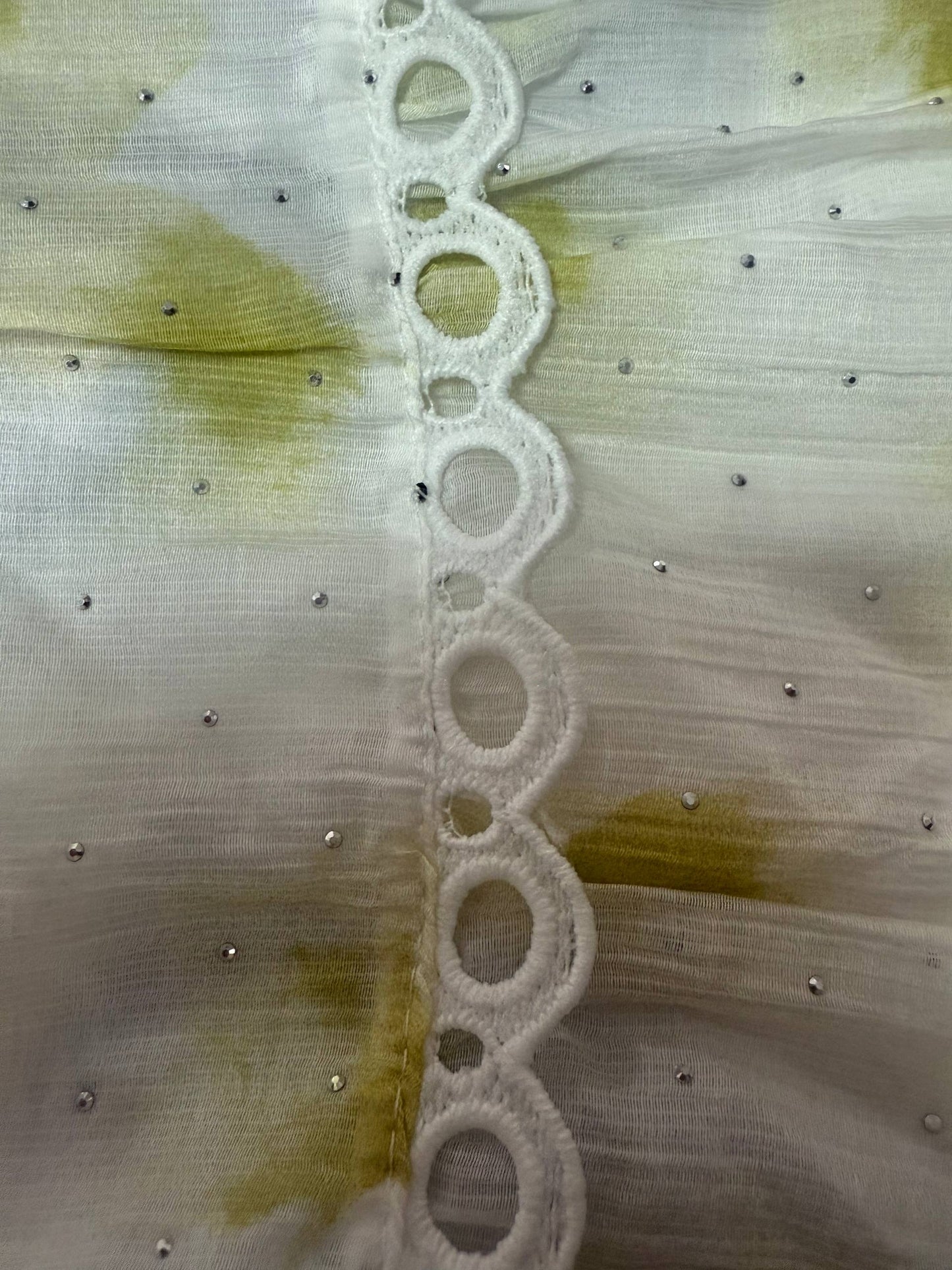 Аёллар куйлаги 2207 Гипюри