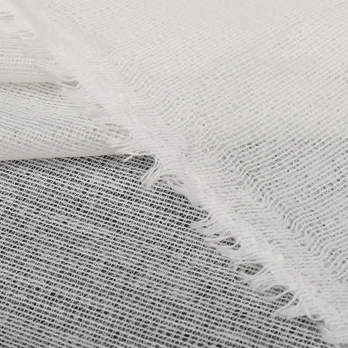 Трикотажное полотно дублерин KUBRO TEXTILE, плотность 65 г/м², модель 131 TD/OW, цвет белый, ширина 150 см, упаковка рулон 100 м.