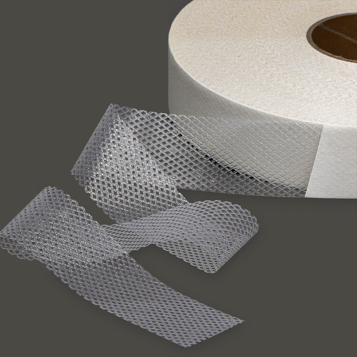 Паутинка-сетка KUBRO TEXTILE қоғозда, 30мм кенгликда, 3730 модели, 25 г/м² зичликда, 17 рулон * 100м ли тўпламда.