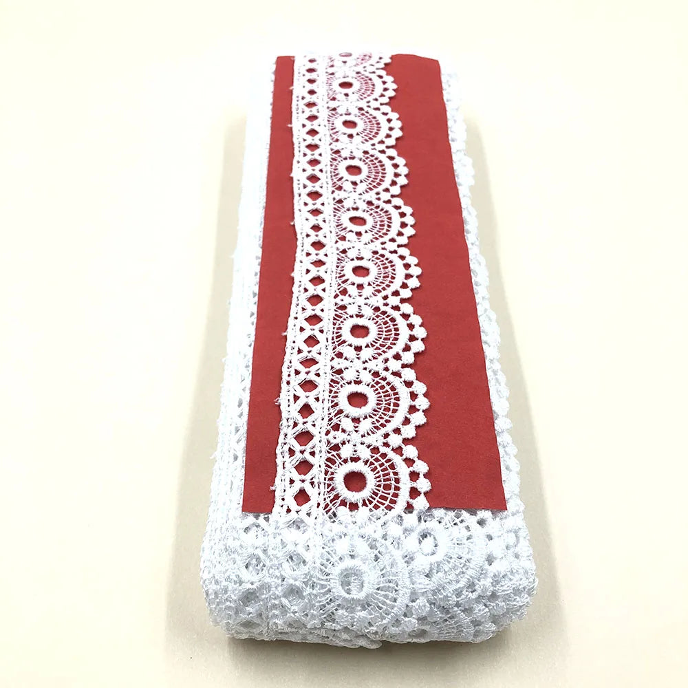 100% Полестер 1 дюймли 4СМ каштадўзлик сувда эрувчан кашта тикилган дантел мато оқ  гипур либос учун