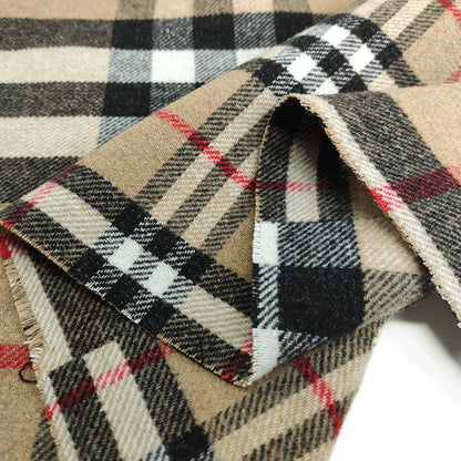 Мода жун мати — полиэстер жаккард, ипдан бўялган 400 GSM катакли нақшли мата. Эркаклар костюм ва пиджаклари учун