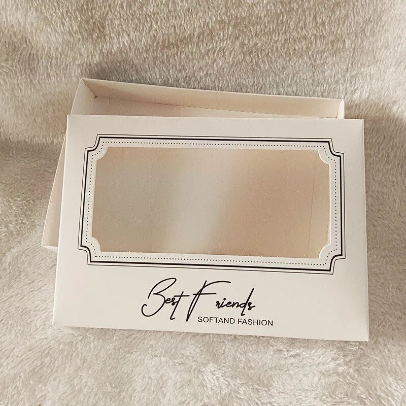 Аёллар учун персоналлаштирилган люкс ички кийим қутиси — ойнаси бор, қопқоқли махсус дизайнли бокc. Пойабзал (носки) ва аёллар ички кийимларини ўраш учун мос.