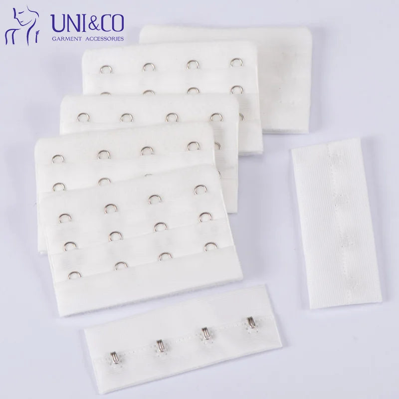 Ички кийим аксессуари — орқа томони юмшоқ қилиб ишланган ички кийим учун илгак ва қулф (hook and eye) тўплами. Полиэстердан тайёрланган ланжери учун махсус қотиргич лентаси