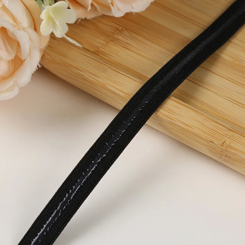 Кучли жаккардли логотипли тасмали нейлон белдаги қора эластик тасма созланиши ранги ва кенглиги билан