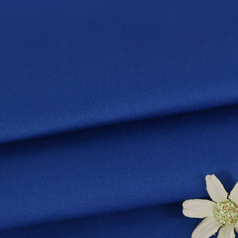 Габардин Миниматт мата — 100–300 GSM зичликдаги полиэстер-пахта аралашмасидан тайёрланган тўқилган мода матоси. Мактаб формаси, костюм, комиссия кийимлари ва классик кийимлар учун ишлатилади (сатин тузилишида)