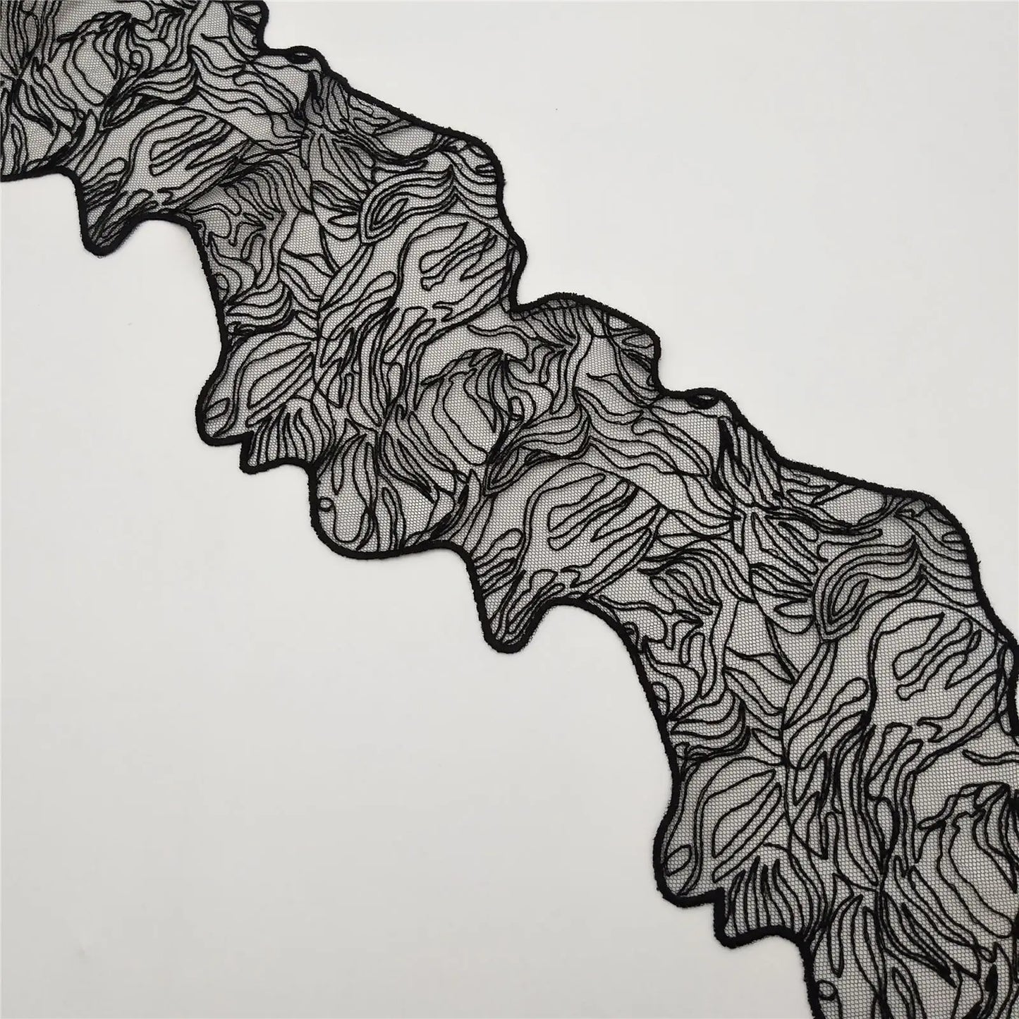 Либослар учун тикилган дантелли безакли юқори сифатли қора гипур кимёвий тўрли дантелли трим Нафис кашта тикиш техникаси