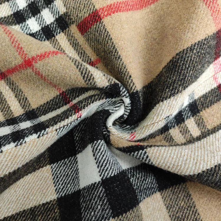 Мода жун мати — полиэстер жаккард, ипдан бўялган 400 GSM катакли нақшли мата. Эркаклар костюм ва пиджаклари учун