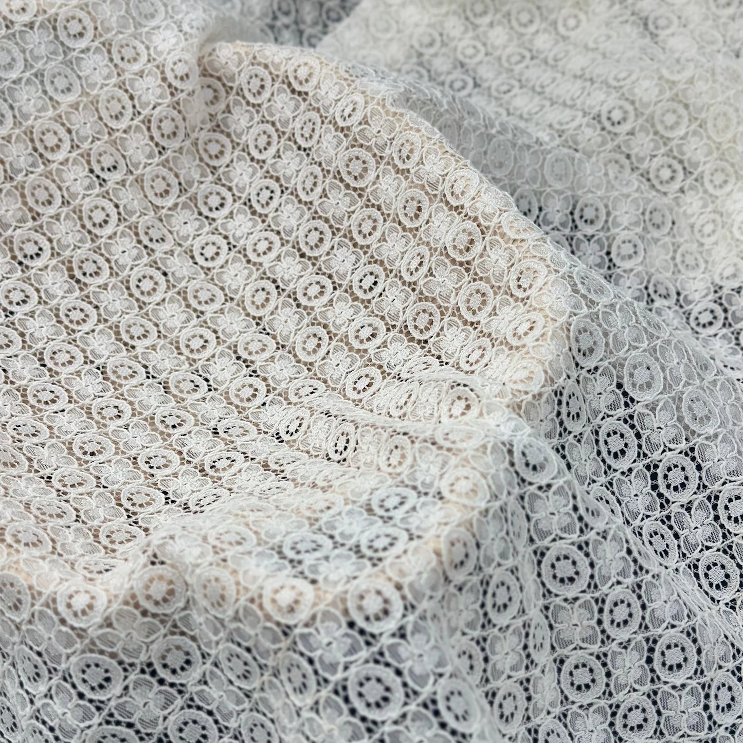 YY Янги мода гулли 70% пахта 30% нейлон  кордонли кўйлак ва болалар кийимлари учун тўлиқ гипур тўрли мато