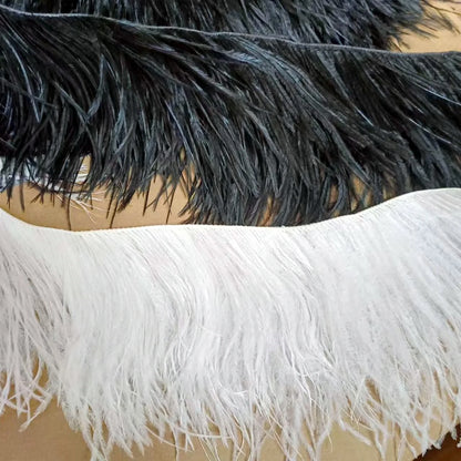 Юқори сифатли туяқуш патларининг четларини шнурда қирқиш Тикув патлари учун тўрли матоларни кўйлаклар учун юбка аксессуарлари ҳунармандчилиги