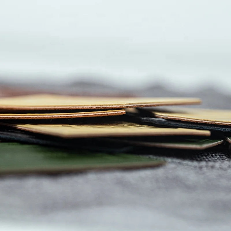 Кийим-кечак учун нақшли дизайн махсус рангли ПУ жинси тери патч