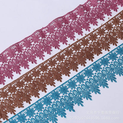 Гулли гипур тўрли тасмаси Кўп рангли сувда эрувчан полестер Экологик тоза тикув дантелли