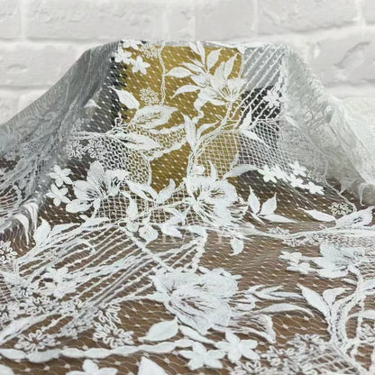 Иссиқ сотиладиган маҳсулот Оғир саноат сувда эрувчан дантелли ҳашаматли Швейтсария гипюри