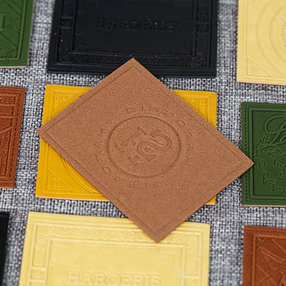 Кийим-кечак учун нақшли дизайн махсус рангли ПУ жинси тери патч