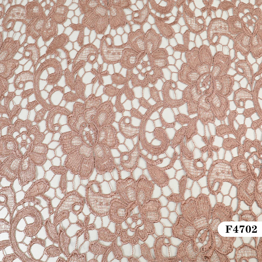 Ф4702 иссиқ сотувда янги африкалик порлоқ жигарранг рангли гипур шнурли дантелли мато кашта тикилган дантелли мато 5 ярд юқори сифатли