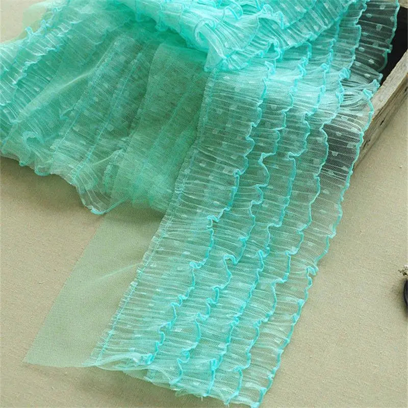 Кенг тул Беш қаватли пли-тўрли мато кашта тикиш Фринге тасма тўрли ёқа четига ўралган кўйлак Гипур тикув безаклари