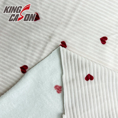 Супермягкая, быстросохнущая ткань из спандекса с двухсторонним рисунком в виде сердечек от KINGCASON — идеальный выбор для ночного и домашнего белья.