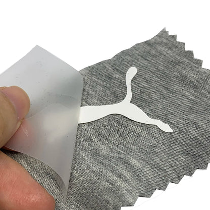 Махсус логотип 3Д иссиқ прессланган ПВХ силикон нишони Кийим ёрлиғи учун дазмолланган каучук ямоқ Махсус бренд нишони