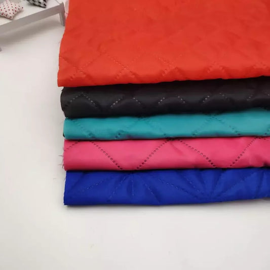 Распродажа, стеганые куртки из 100% полиэстера с геометрическим дизайном