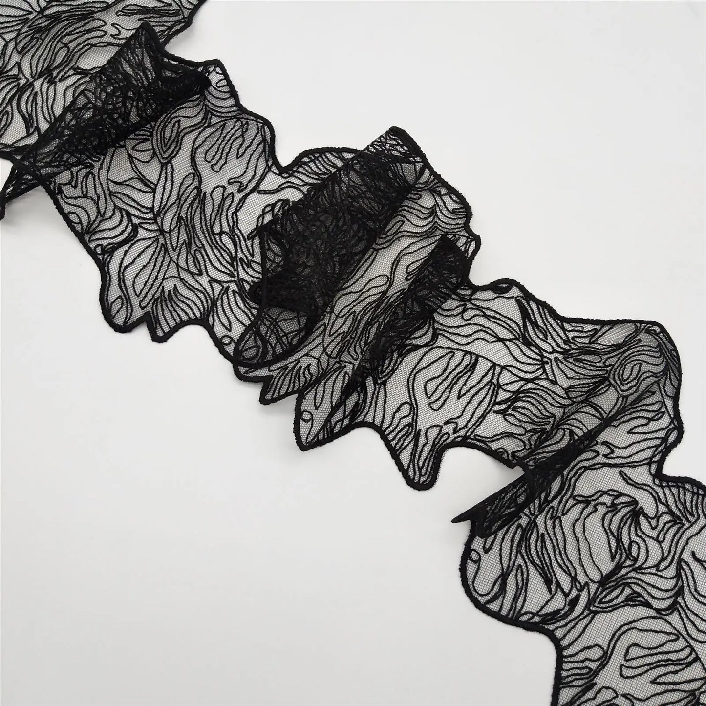 Либослар учун тикилган дантелли безакли юқори сифатли қора гипур кимёвий тўрли дантелли трим Нафис кашта тикиш техникаси