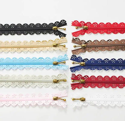 Кийимлар учун дантелли ичи бўш тримли махсус нейлон ёпиқ фермуар