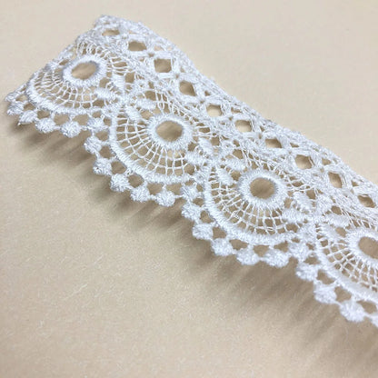 100% Полестер 1 дюймли 4СМ каштадўзлик сувда эрувчан кашта тикилган дантел мато оқ  гипур либос учун