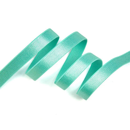 Ички кийим учун мўлжалланган эластик лента — кийим аксессуари сифатида ишлатилади. Лифчик бандлари учун жумшоқ эластик тasma, ялтироқ эластик лента рулони