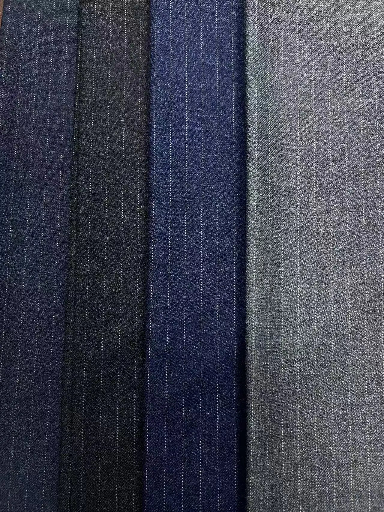 Тайёр ҳолдаги полиэстер–район–спандекс аралашмаси, саржа тузилишидаги полосали мата — эркаклар ва аёллар учун қулай кўйлак ва кийимлар тикишга мос