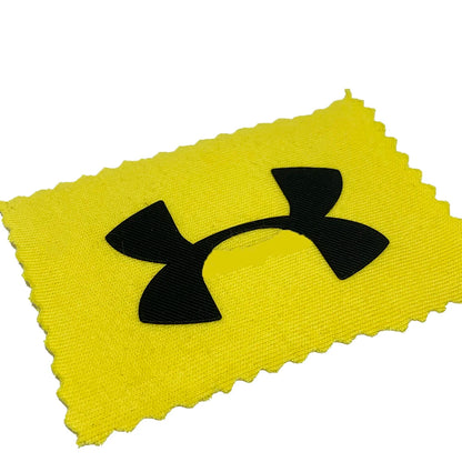 Махсус логотип 3Д иссиқ прессланган ПВХ силикон нишони Кийим ёрлиғи учун дазмолланган каучук ямоқ Махсус бренд нишони