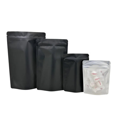 1g, 3.5g, 7g, 14g, 28g миқдорли майлар (Mylar) зипперли пакет — кастом босмага эга, мат қора сиртли, озуқа ва қандолат маҳсулотлари учун мўлжалланган. Олд қисми шаффоф, тик турадиган зиплок қопча