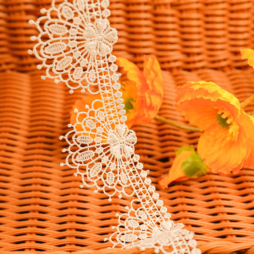 Франтсуз гипури дантелли трим Оқ каштадўзлик гулли мато ишлаб чиқарувчиси улгуржи дантелли трим