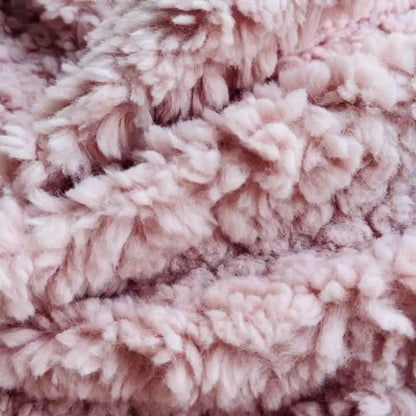 Люксли, юқори сифатли 100% полиэстердан ишланган қўй жуни (шерпа) флис мата — плюш айиқча тузилишидаги сунъий қўзичоқ жунли (ягнёнок) флис мато