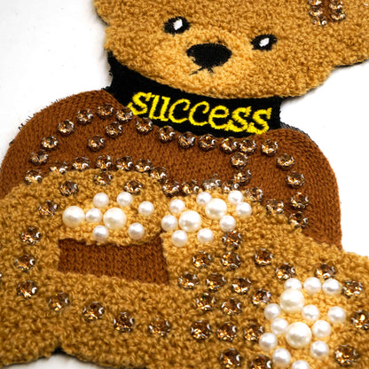 Жигарранг ёқимли кигиз апликаси, кийим-кечак учун шинил патчда темир ўтирган айиқча