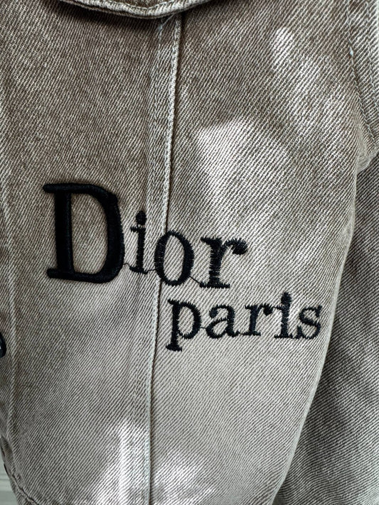 Christian Dior материали