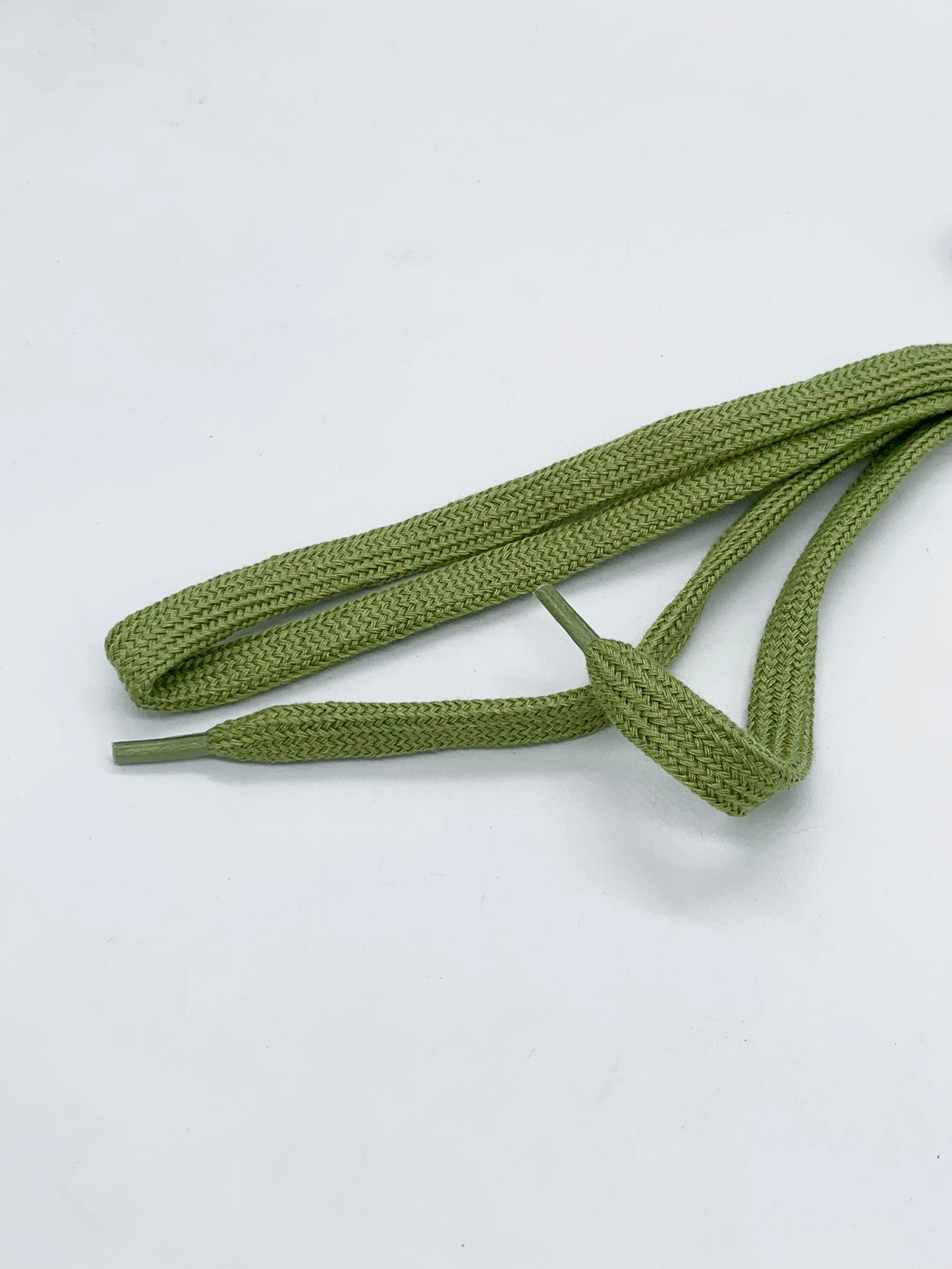 Модель: 436 Ранги: солативый Узунлиги: 130 см