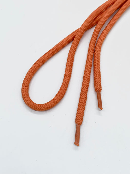 Модель: 40450 Ранги: сабзи Узунлиги: 130 см