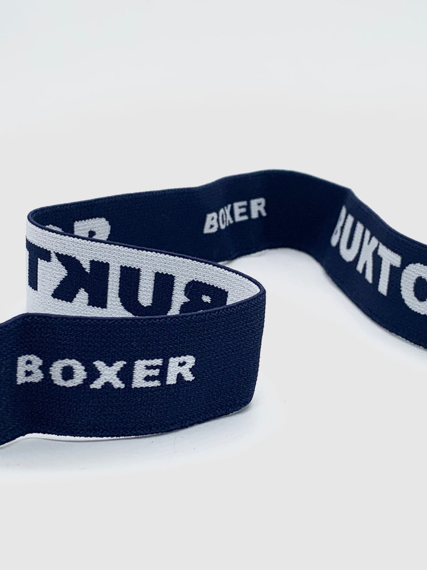 Резинка Boxer, Buktop