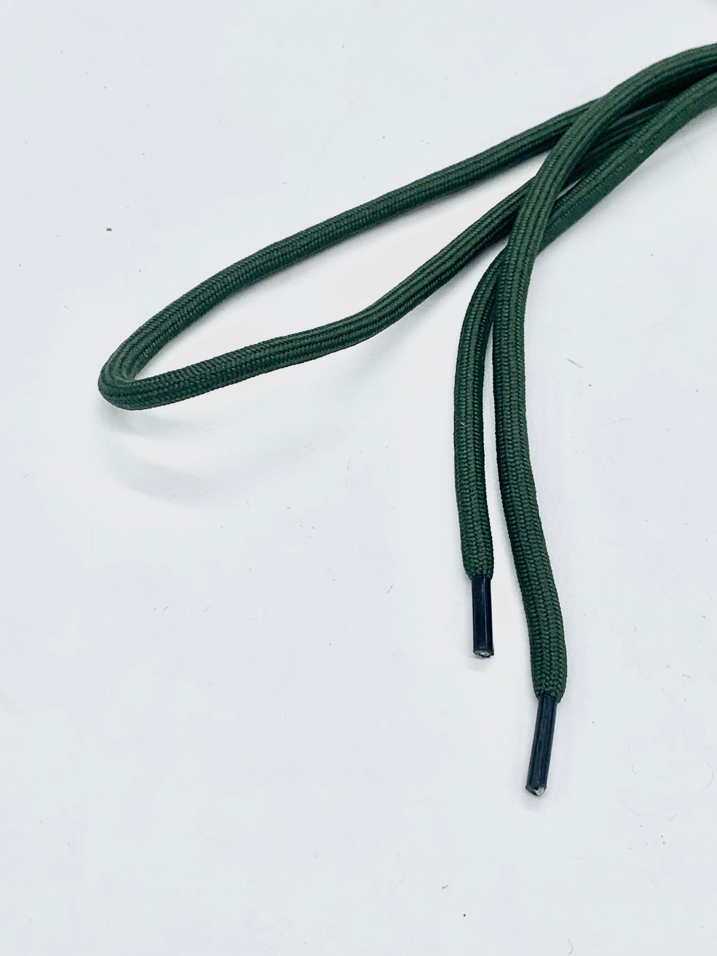 Модел: 40450 Ранги: тоқяшил Узунлиги: 130 см